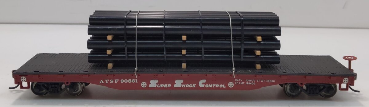 Bachmann 18913 HO Atchison Topeka & Santa Fe 50'''' Flatcar # 90861 W/Pipe Load LN/Box
