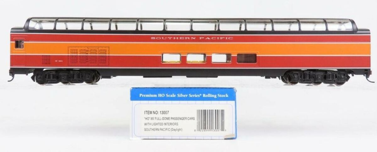Bachmann 13007 HO Southern Pacific 85' Full-Dome Passenger Car w/Lights #3604