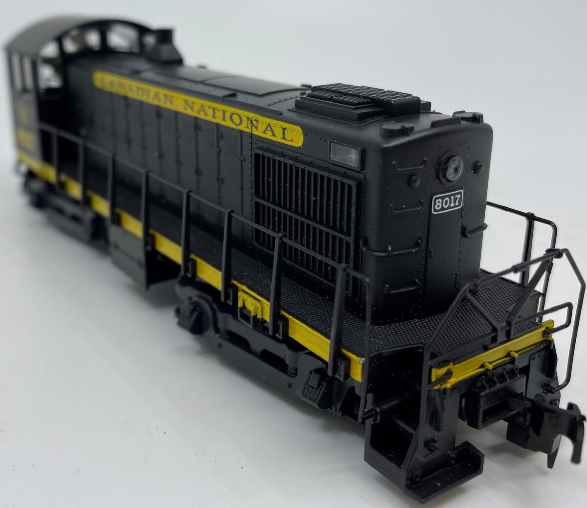 Atlas 8272 HO Canadian National S-4 Diesel Locomotive #8017 EX/Box