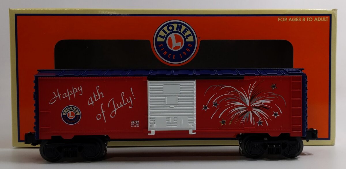 Lionel 6-36769 O Gauge LRRC Fourth of July Lighted Boxcar NIB