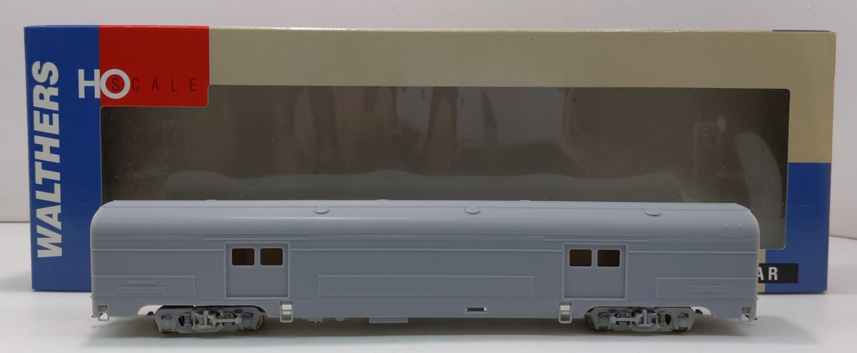 Walthers 932-6400 HO Scale Undecorated 73' BUDD Baggage Car LN/Box