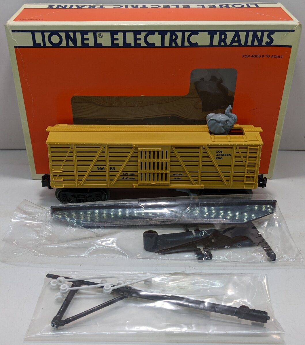 Lionel 6-16683 O Gauge Los Angeles Zoo Operating Elephant Car EX/Box