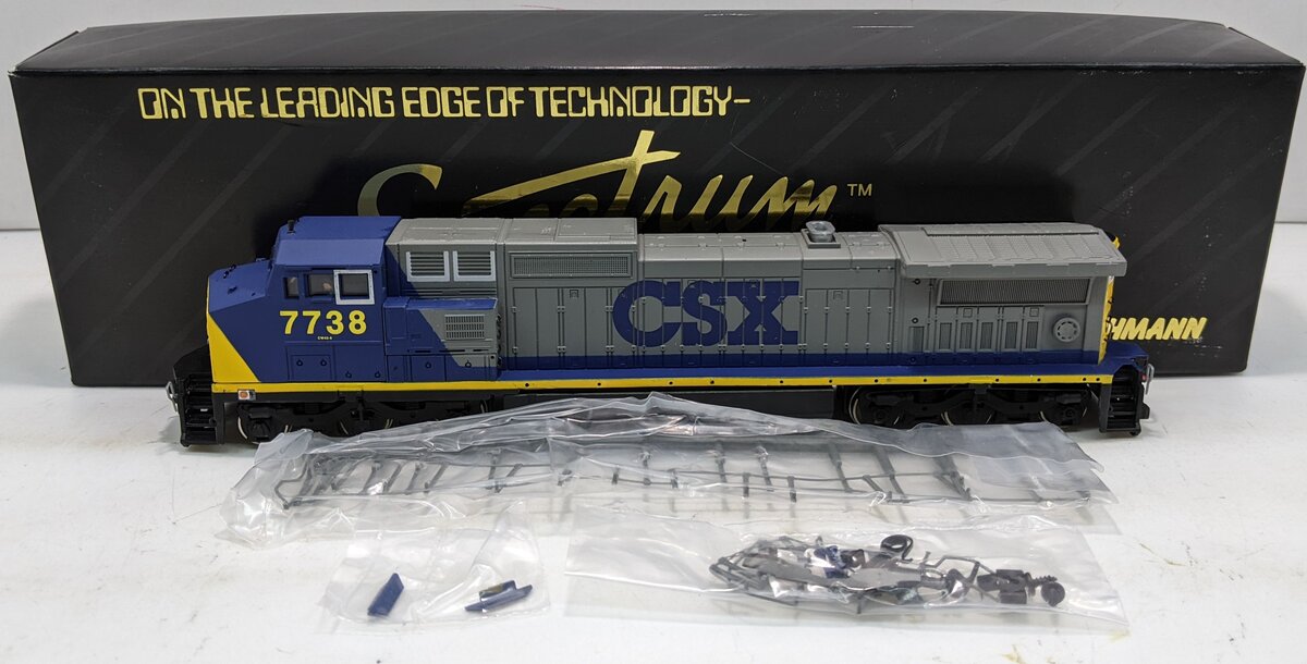 Bachmann 86013 HO Scale CSX GE Dash 8-40CW Diesel Locomotive #7738
