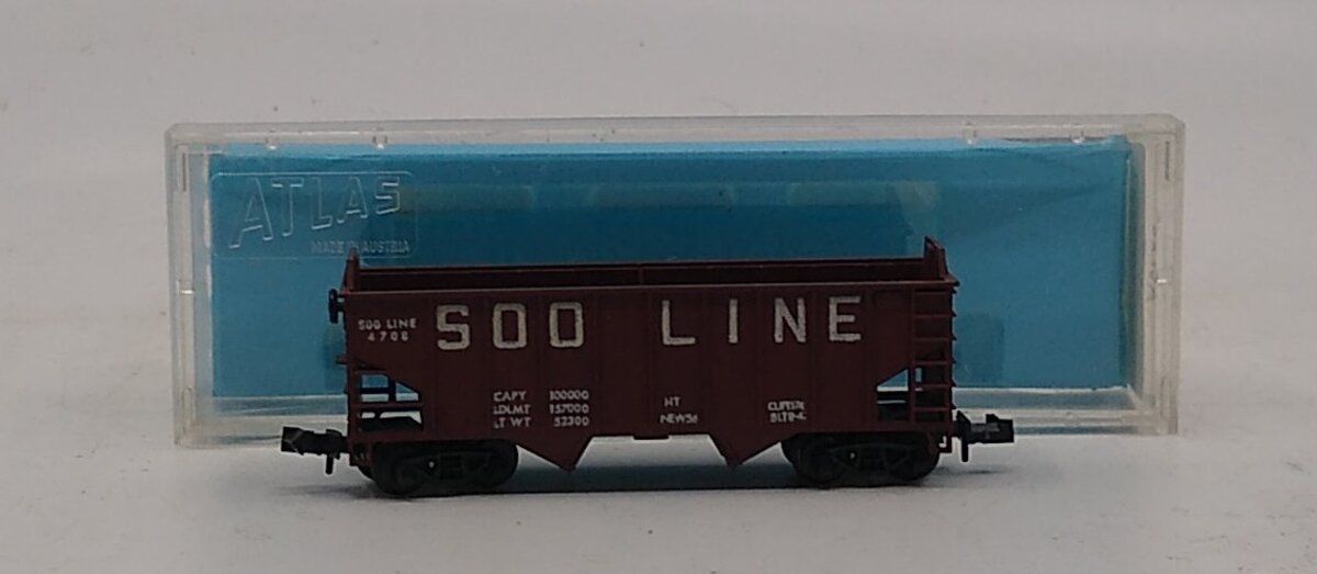 Atlas 2241 N-Scale SOO Line 2-Bay Rib Side Arch End Open Hopper #4708 LN/Box