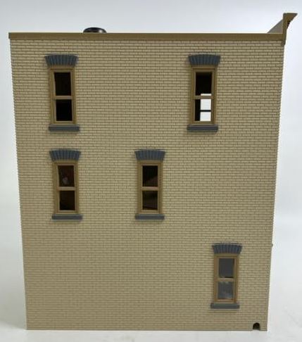 MTH 30-9079 O 3-Story Tan Town House with Dark Tan Trim LN/Box