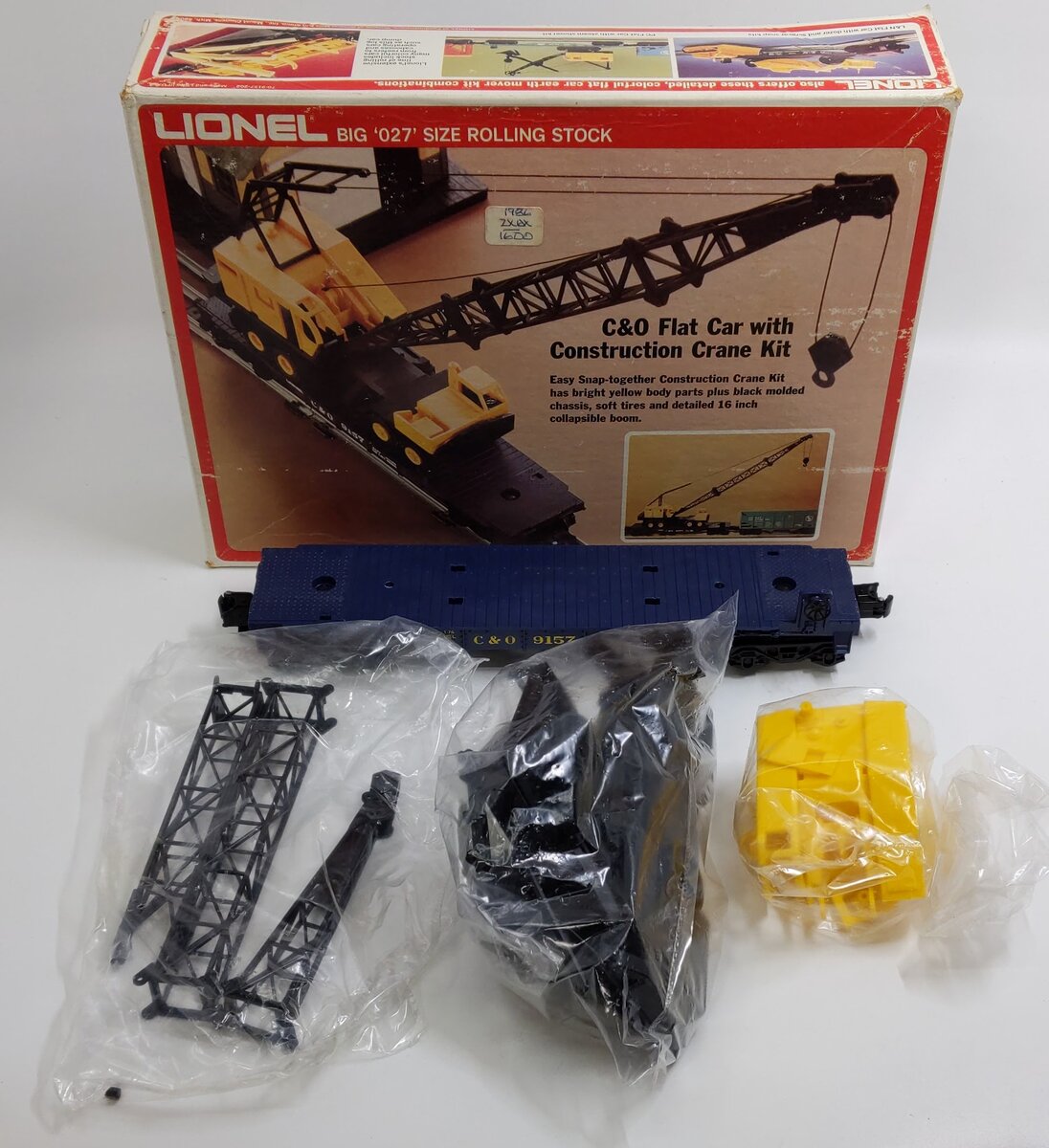 Lionel 6-9157 O Gauge Chesapeake & Ohio Flatcar with Construction Crane Kit LN/Box