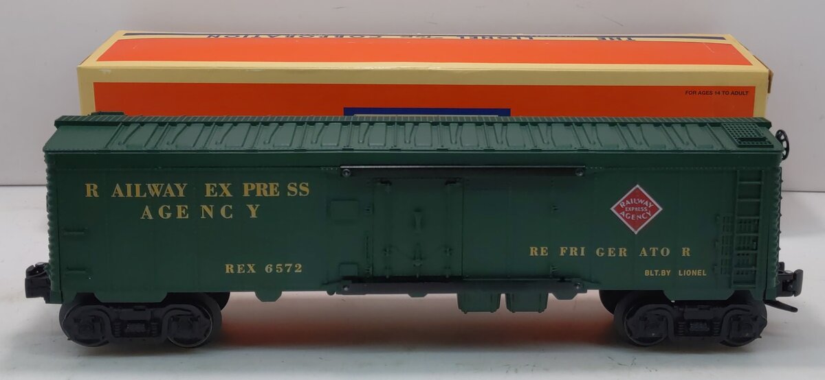 Lionel 6-19567 O Gauge PWC Railway Express Agency Reefer Car #6572 LN/Box