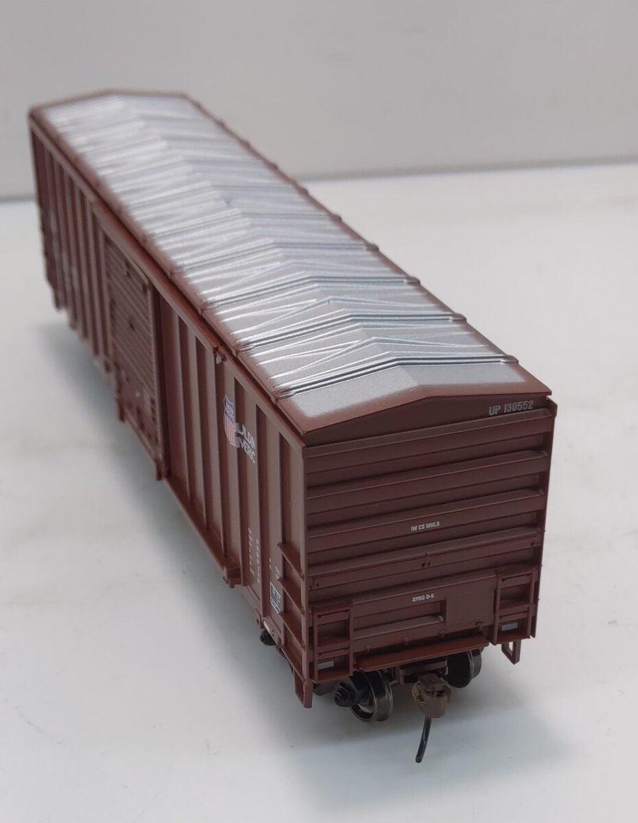Roundhouse 14832 HO Scale Union Pacific 50' ACF Outside Post Box Car #130552