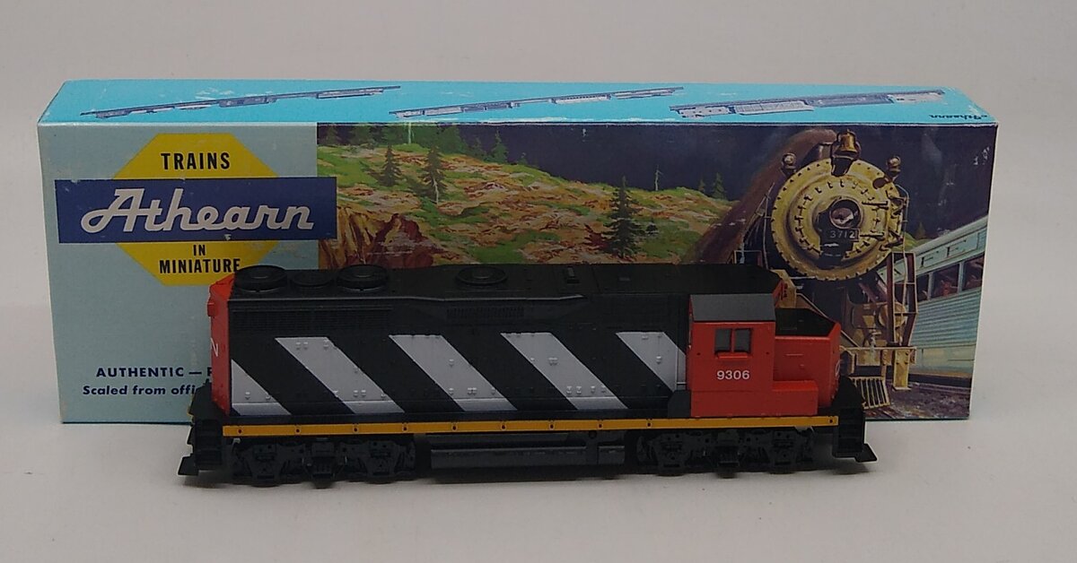 Athearn 4231 HO Scale GP35 CN Zebra Diesel Locomotive # 9306