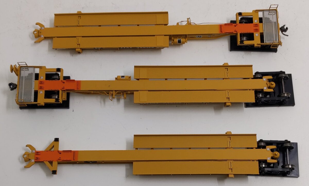 Bowser 40550 HO Scale TTAX Trinity 3-Unit Spine Car Set #355158