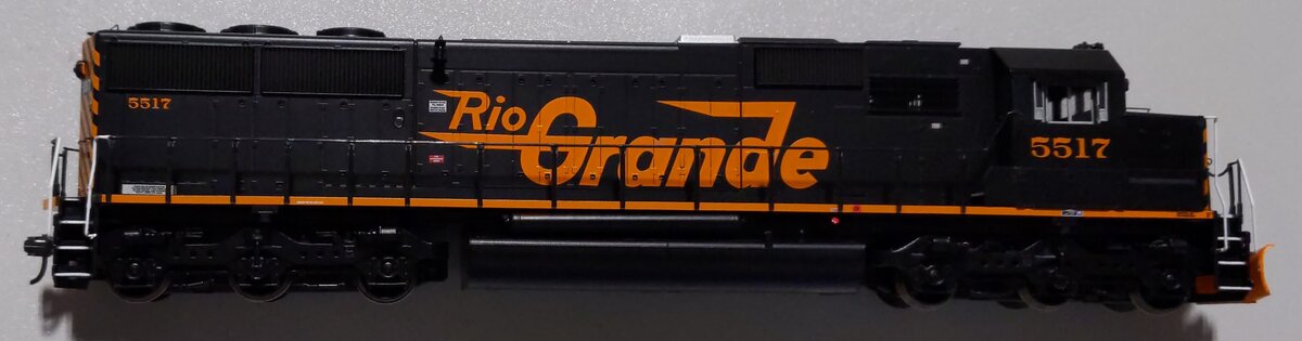 Athearn 80976 HO Scale D&RGW SD50 Diesel Locomotive #5517 LN/Box