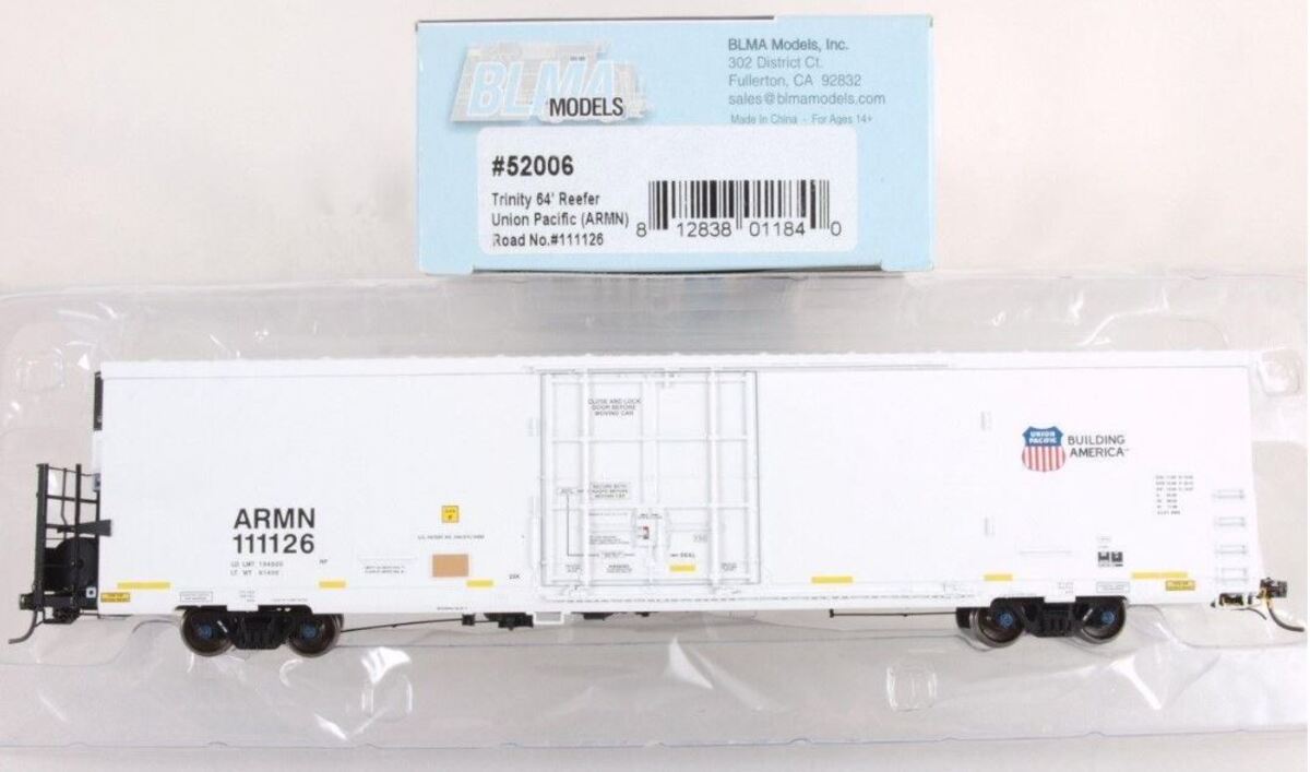 BLMA Models 52006 HO Union Pacific Trinity 64' Reefer Car #111126