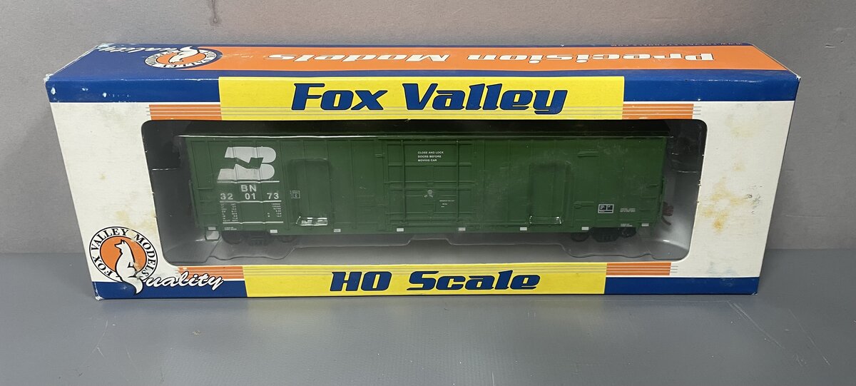 Fox Valley Models 30220 HO Scale Burlington Northern 7 Post Box Car #320173
