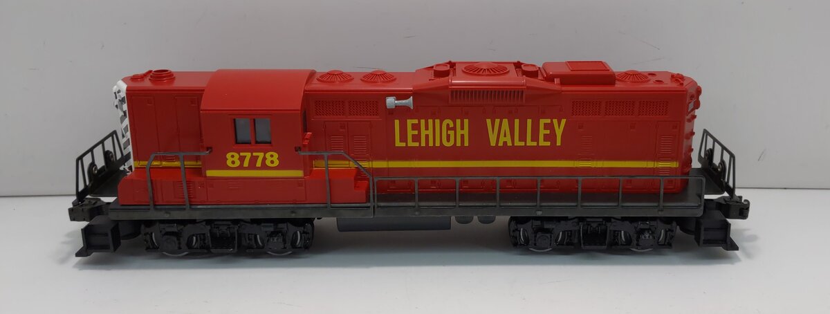 Lionel 6-8778 O Gauge Lehigh Valley GP-9 Non-Pwd. Diesel Locomotive LN/Box