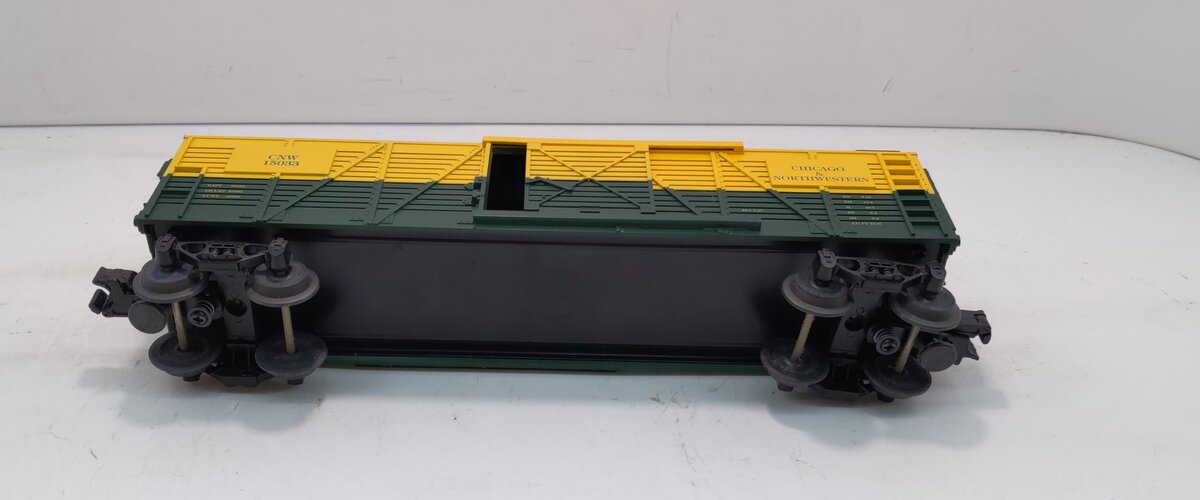 MTH 30-7109 O Gauge CNW Yellow & Green Semi-Scale Stock Car #15033 LN/Box