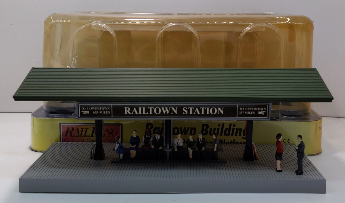 MTH 30-9163 RailTown Operating Station Platform NIB