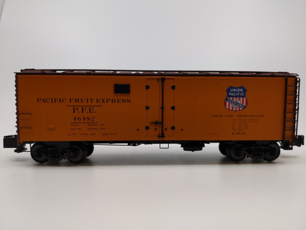 Des Plaines Hobbies SSA2302.4 S Scale PFE Refrigerator Car #46482 LN/Box