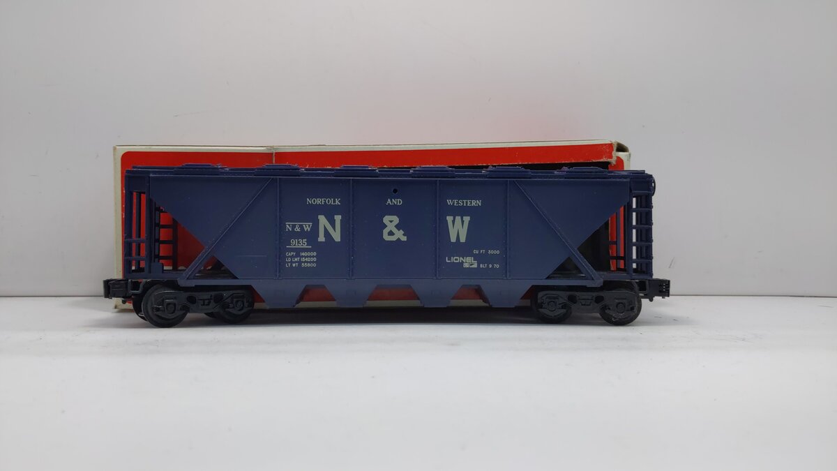 Lionel 6-9135 O Gauge Norfolk & Western Covered 4-Bay Hopper