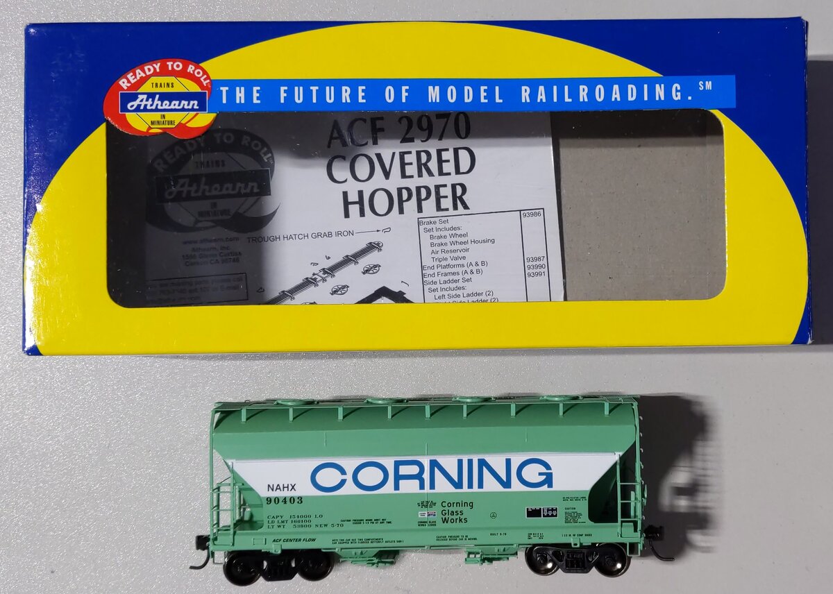 Athearn 93961 HO Scale Corning Glass Works ACF 2970 2-Bay Hopper #90403 LN/Box