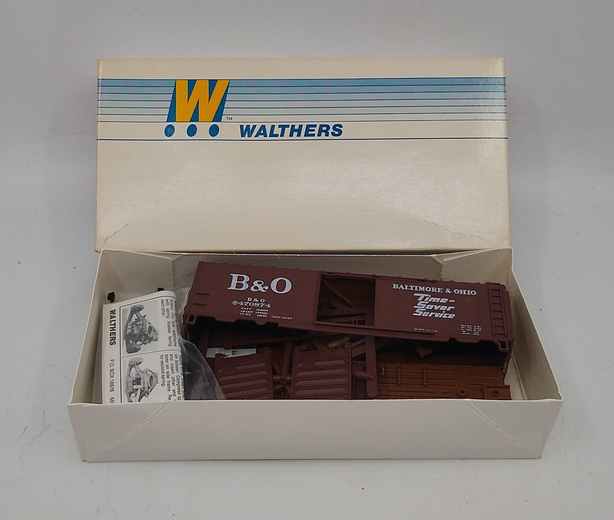 Walthers 932-3702 HO Scale Baltimore & Ohio Box Car Kit # 470874