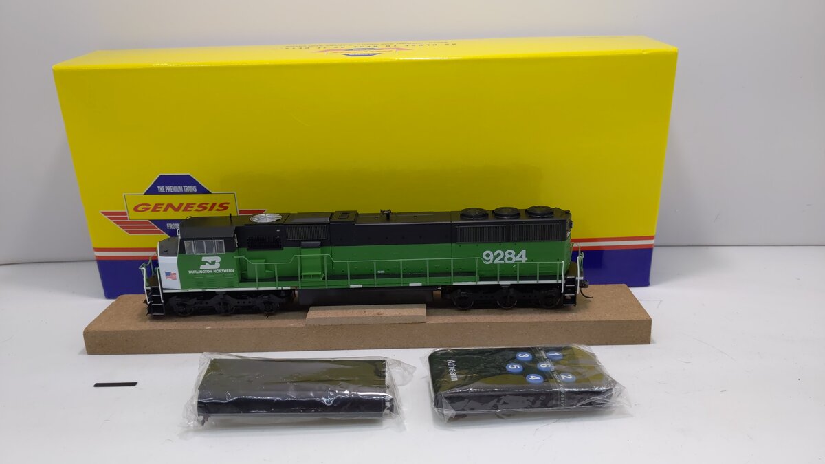 Athearn G67354 HO Burlington Northern SD60M Diesel Locomotive w/ Sound #9284 NIB