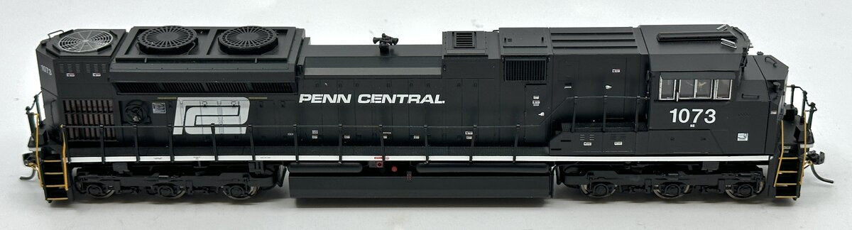 MTH 80-2268-0 HO Penn Central SD70ACe Diesel Locomotive #1073 - DCC Ready