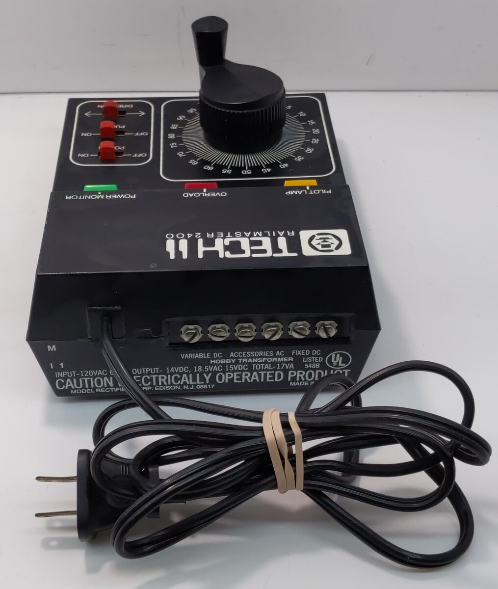 MRC 2400 Tech II Railmaster 2400 Power Pack