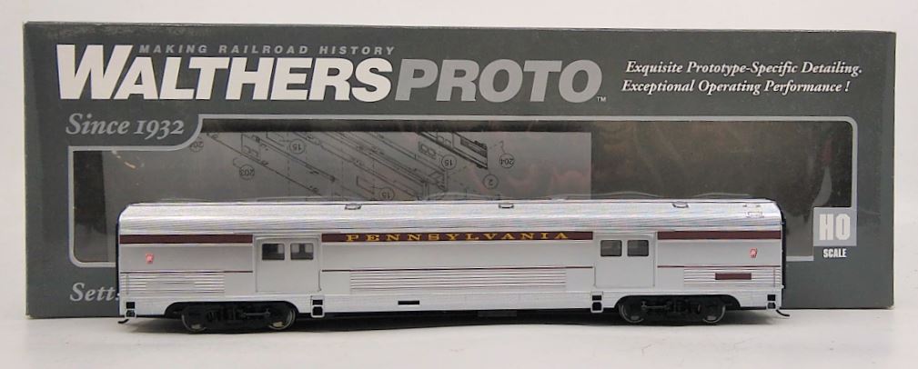 Walthers 920-13043 HO Pennsylvania Railroad 73' Budd Baggage Car - Ready to Run