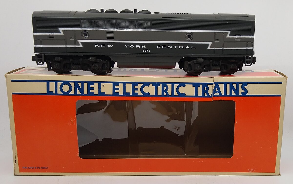 Lionel 6-8371 NYC F-3 B Unit Non-Powered Diesel Locomotive with Horn EX/Box