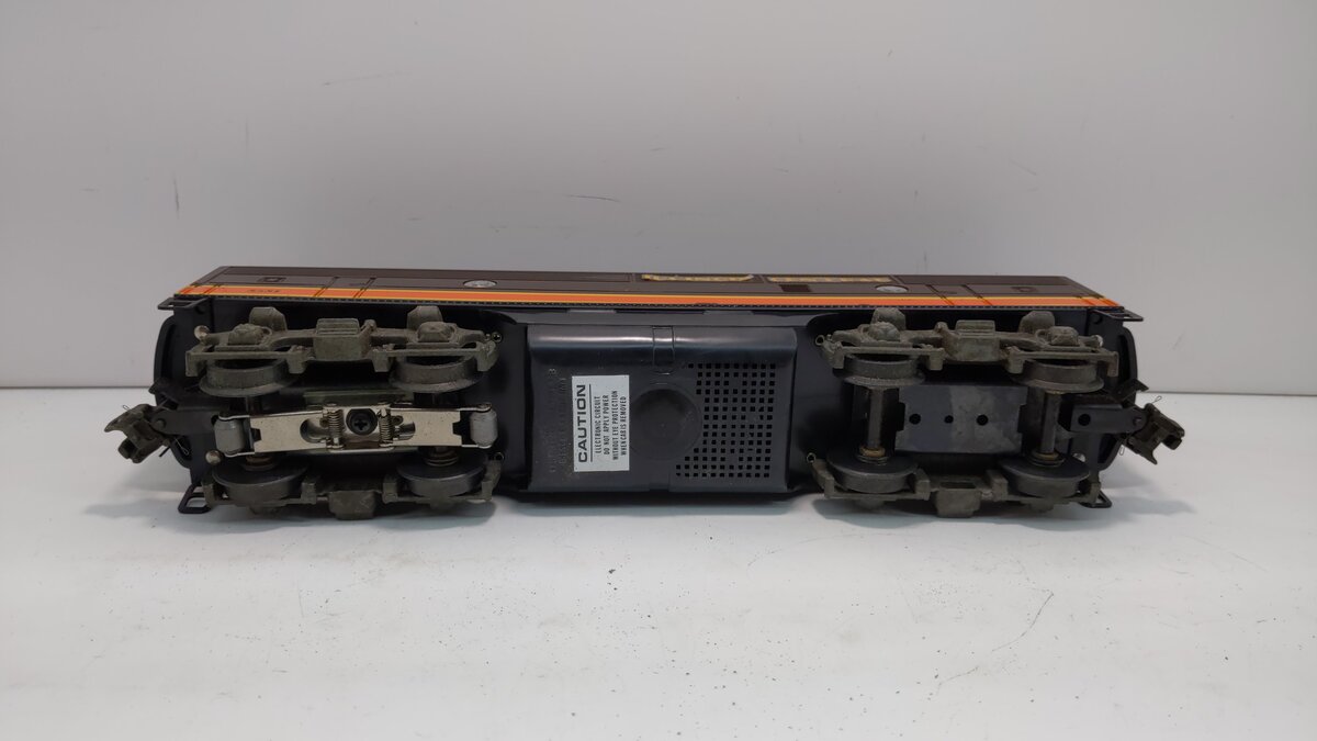 Lionel 6-8581 O Gauge Illinois Central F3 Dummy B Unit Diesel Locomotive LN/Box