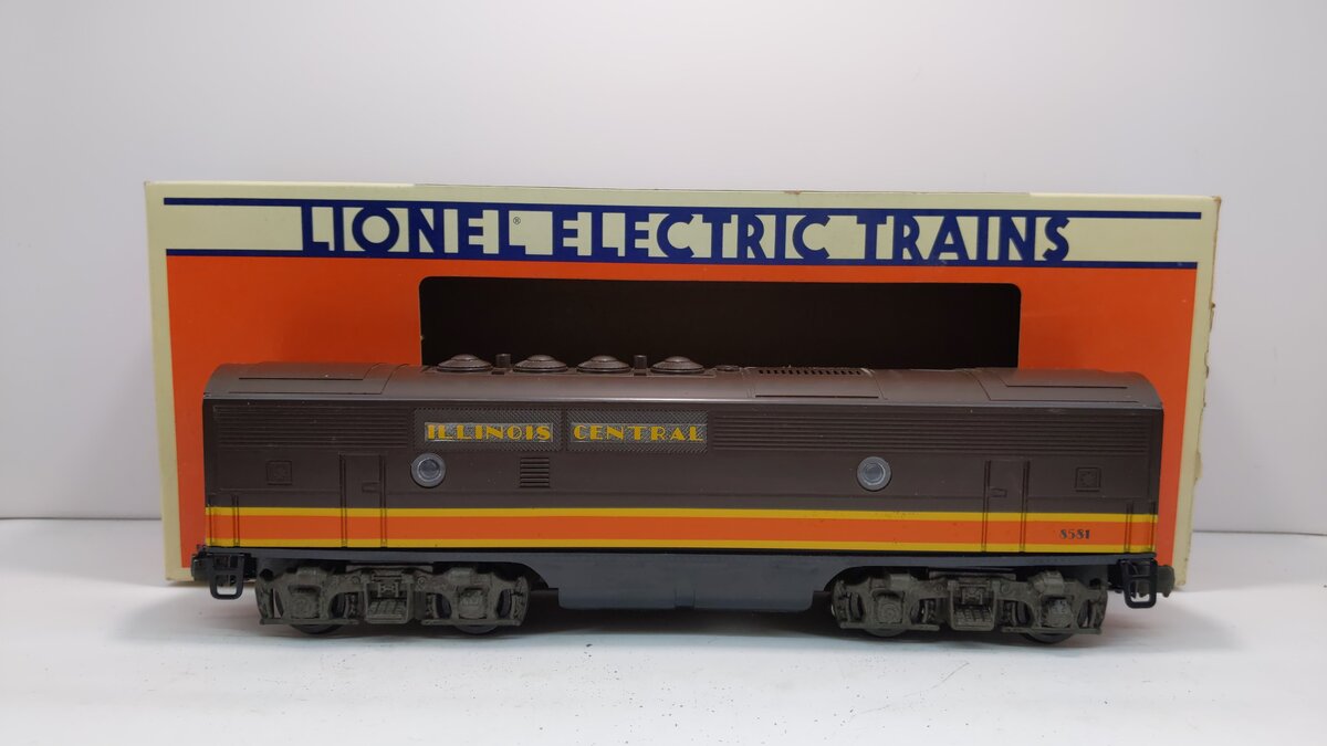 Lionel 6-8581 O Gauge Illinois Central F3 Dummy B Unit Diesel Locomotive LN/Box