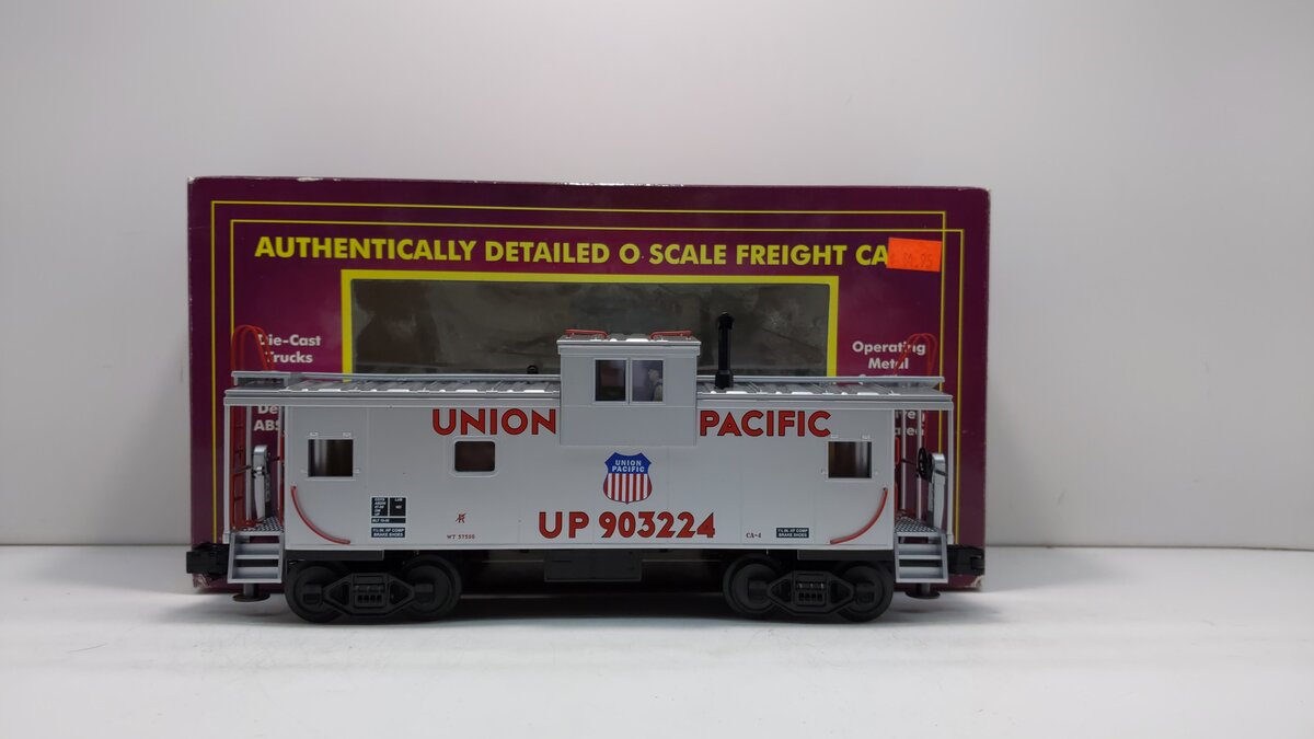 MTH 20-91047 O Gauge Union Pacific Extended Vision Caboose #903224 EX/Box