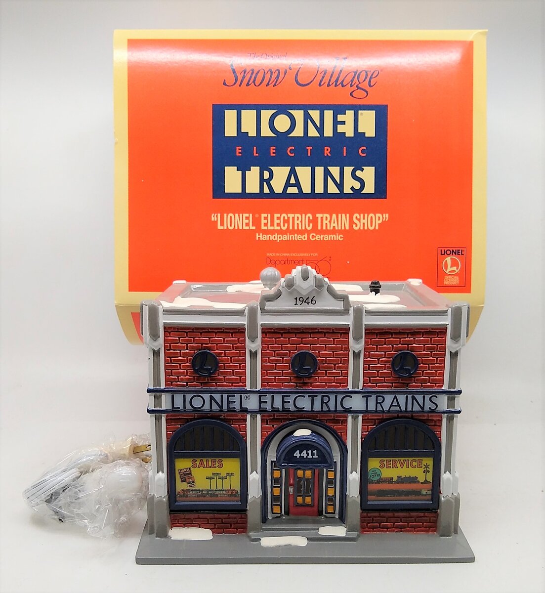 Dept 56 2202 Lionel Electric Train Shop NIB