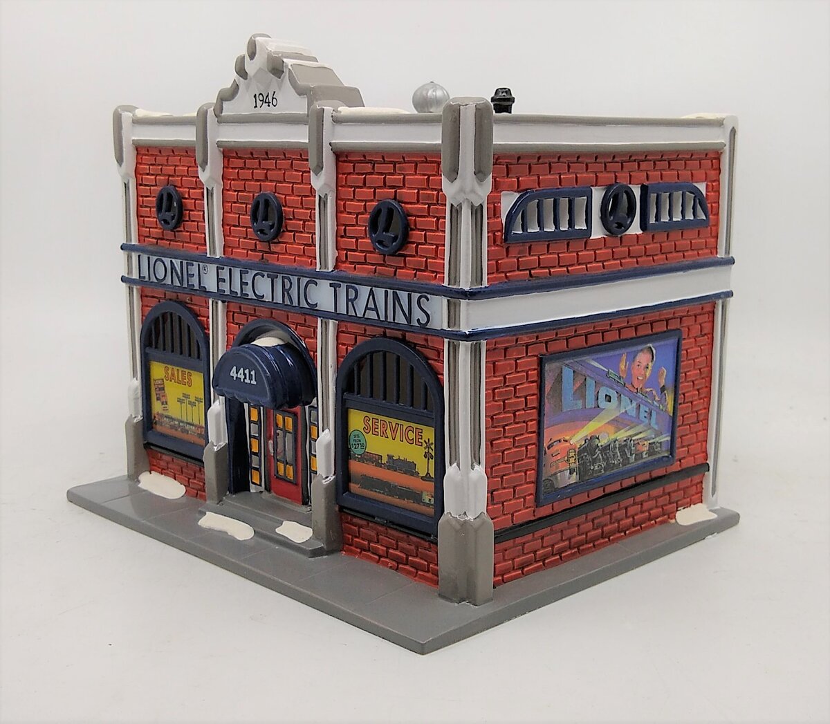 Dept 56 2202 Lionel Electric Train Shop NIB