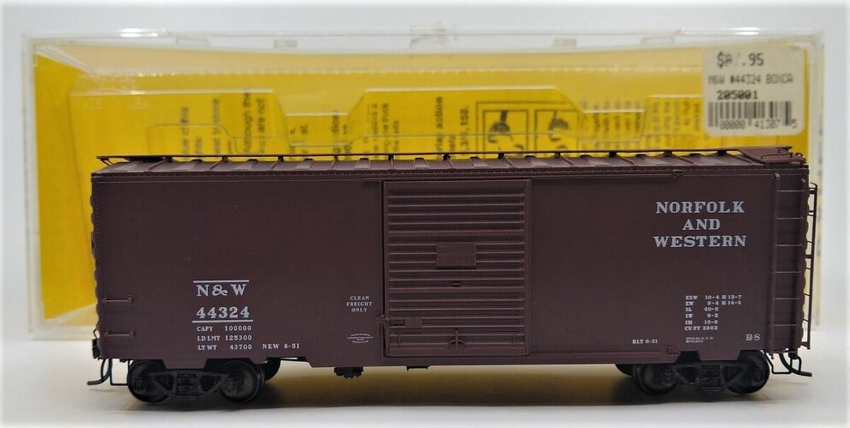 Kadee 5001 HO Scale Norfolk & Western 40' PS-1 Boxcar #44324 LN/Box