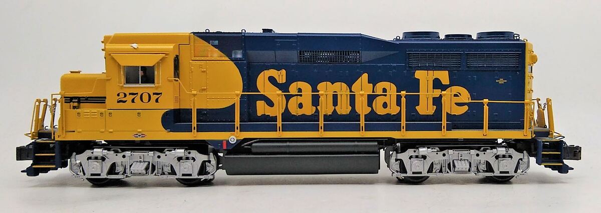 Lionel 6-28381 O Gauge AT&SF Legacy GP-30 Diesel Locomotive #1207