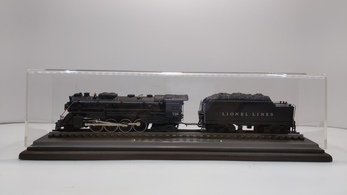 Hallmark 726 Lionel Berkshire Steam Locomotive and Tender with Display Case LN/Box