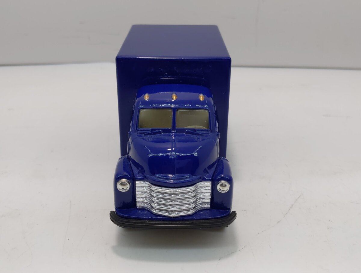 Ertl 383500 1:43 Lionelville 1950 Chevrolet Parcel Delivery Truck No. 8 EX/Box