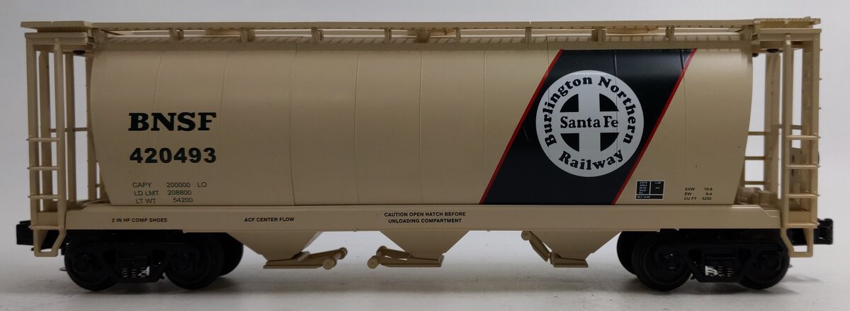 MTH 20-97460 O Gauge BNSF 3-Bay Cylindrical Hopper #420493 NIB