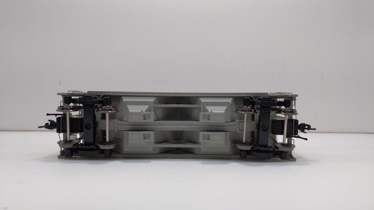Atlas 9398-2 O New York Central 70-Ton Covered Hopper #882306 (2-Rail) NIB