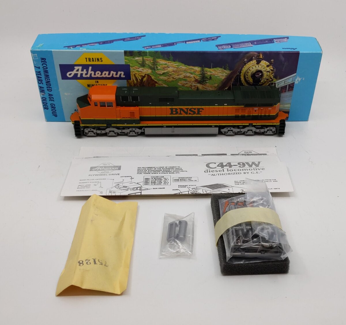 Athearn 4939 HO BNSF C44-9W Power Diesel Locomotive LN/Box