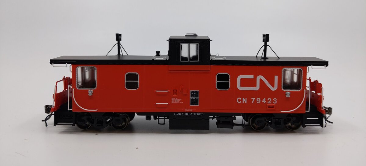 True Line 700001 HO Canadian National Caboose #79423