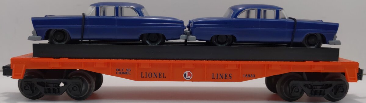Lionel 6-16933 O Gauge Lionel Lines Flatcar with 2 Blue Automobiles LN/Box