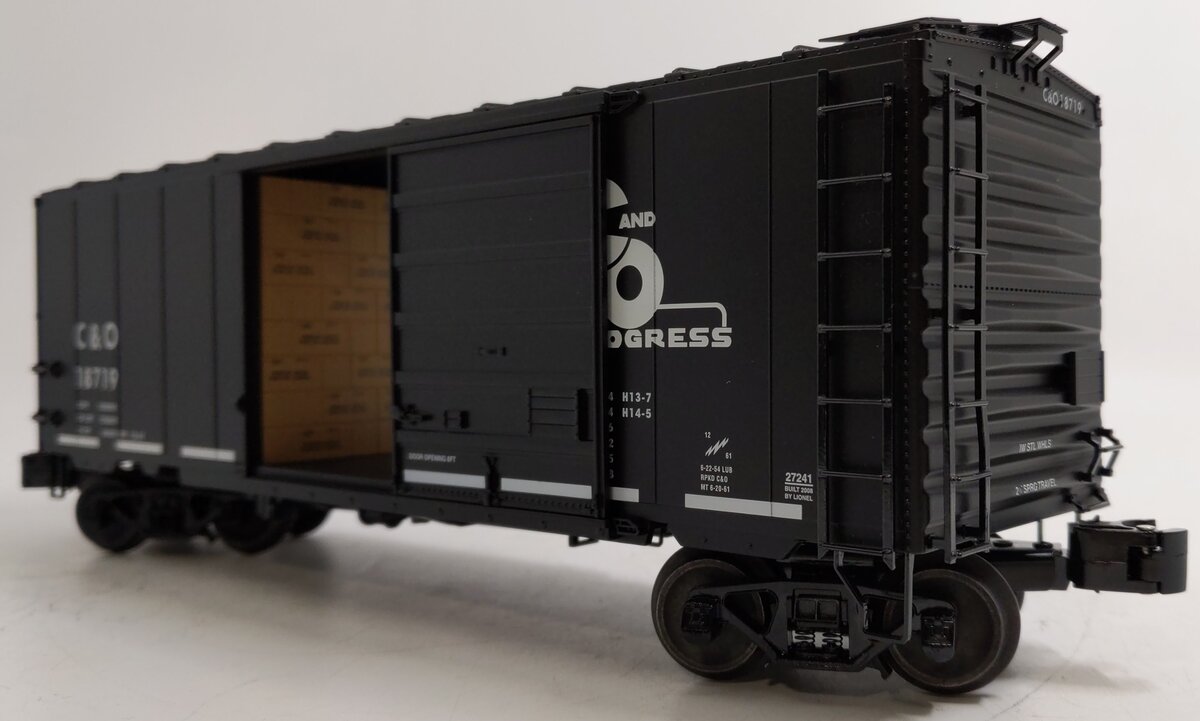 Lionel 6-27241 O Gauge Chesapeake and Ohio PS-1 Boxcar #18719 LN/Box