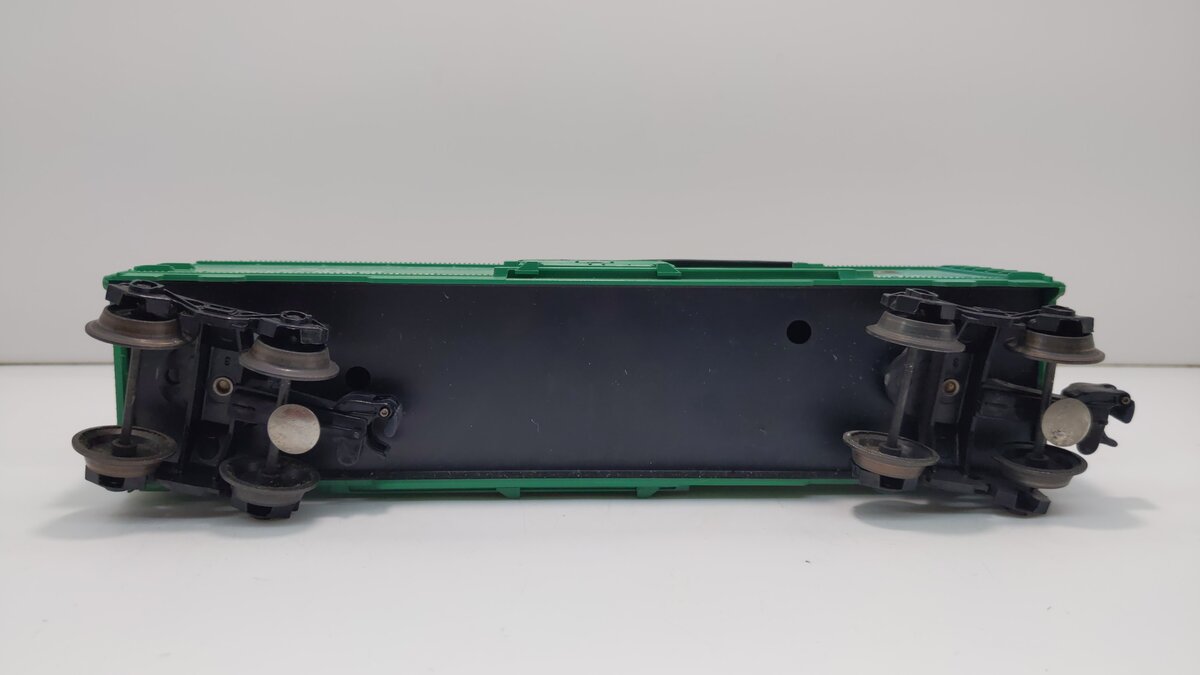 Lionel 6-9749 O Gauge Penn Central Boxcar #9749