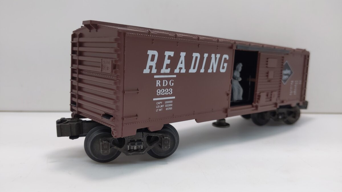 Lionel 6-9223 O Gauge Reading Operating Boxcar LN/Box