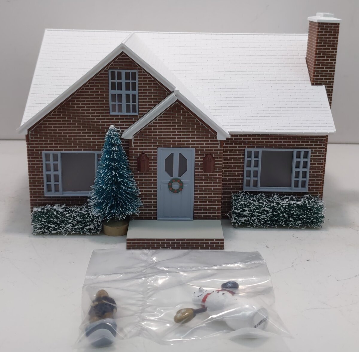 Lionel 6-85410 O Scale The Polar Express Hero Boy's House Home w/ Figures NIB