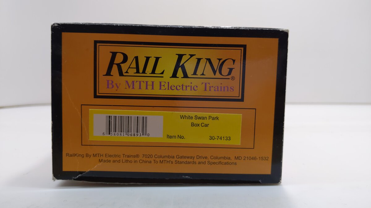 MTH 30-74133 O Gauge White Swan Park Box Car #1955 LN/Box