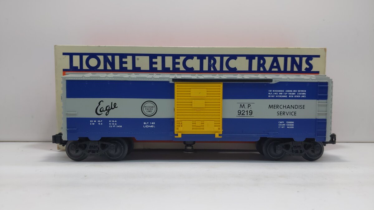 Lionel 6-9219 O Gauge Missouri Pacific Operating Boxcar EX/Box
