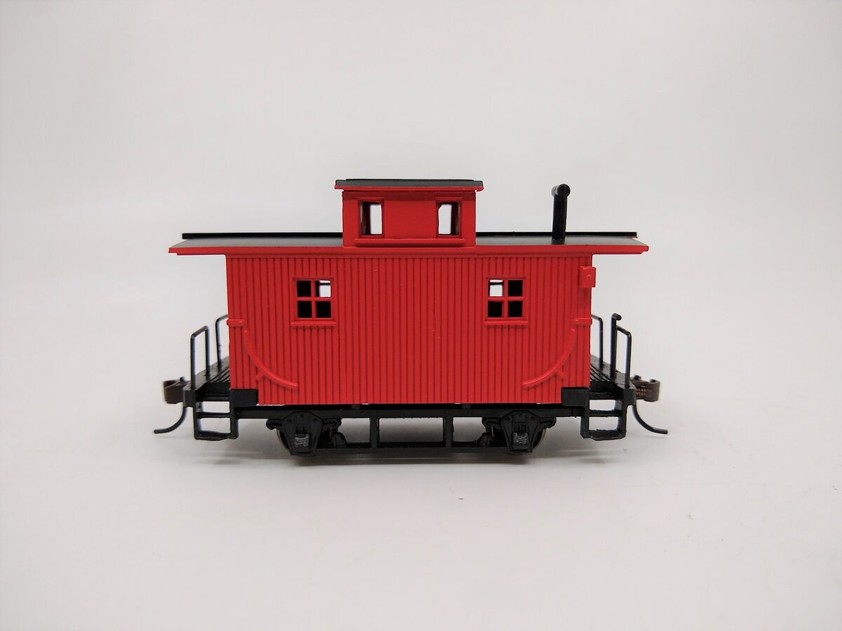 Bachmann 18449 HO Scale Unlettered Wood 4-Wheel Bobber Caboose (Red) LN/Box